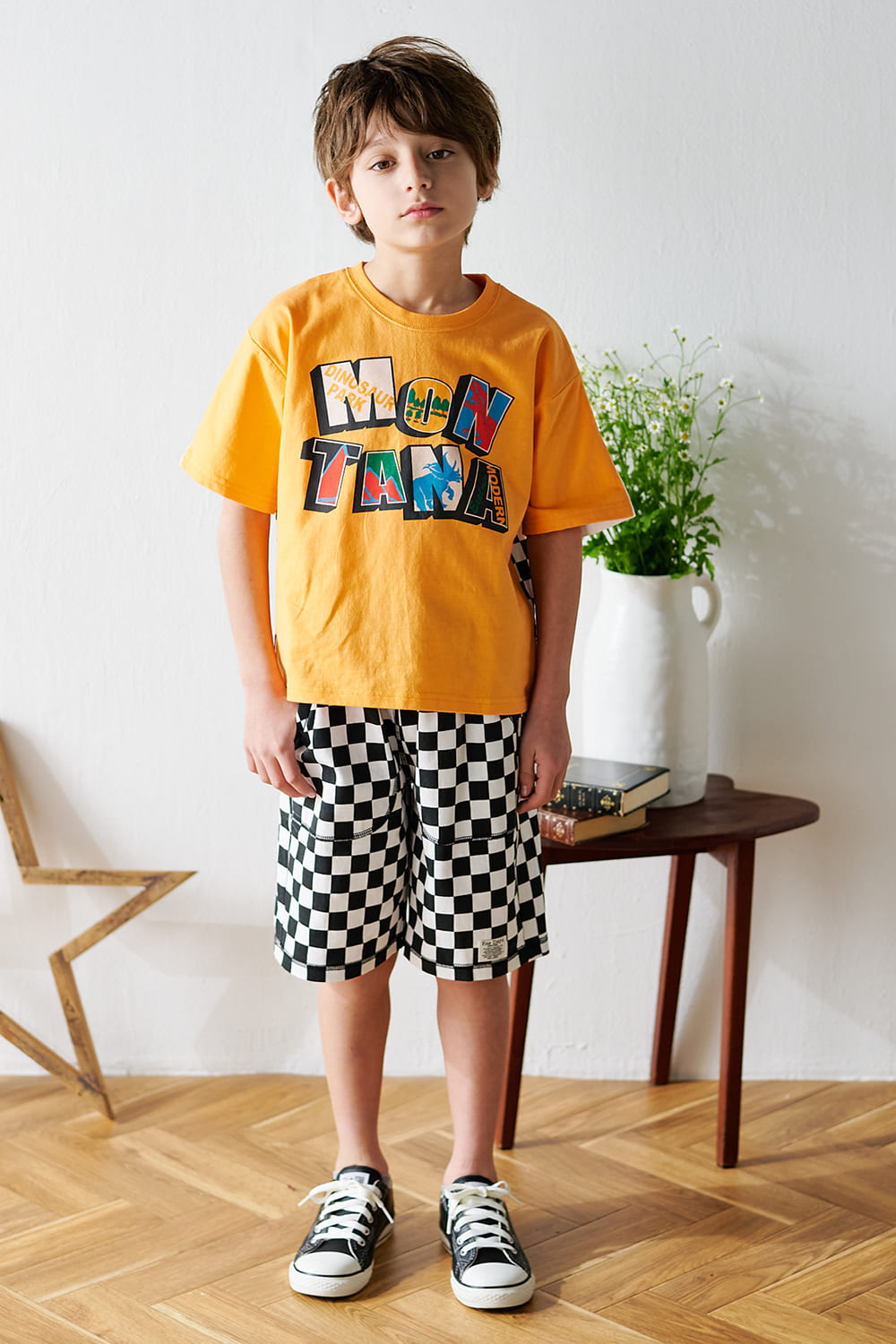 crescentのコーディネート画像