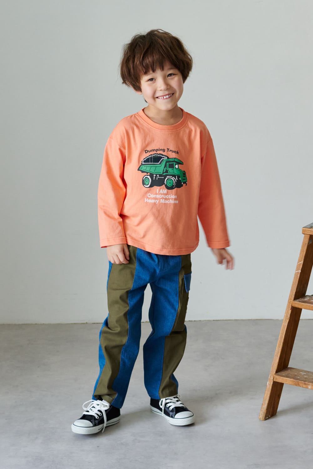 crescentのコーディネート画像