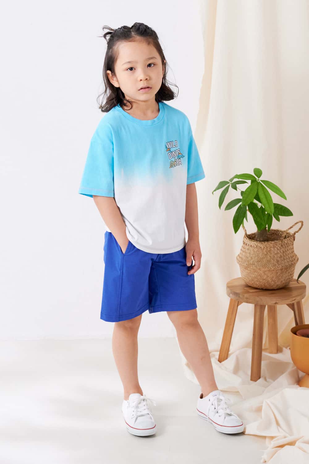 crescentのコーディネート画像