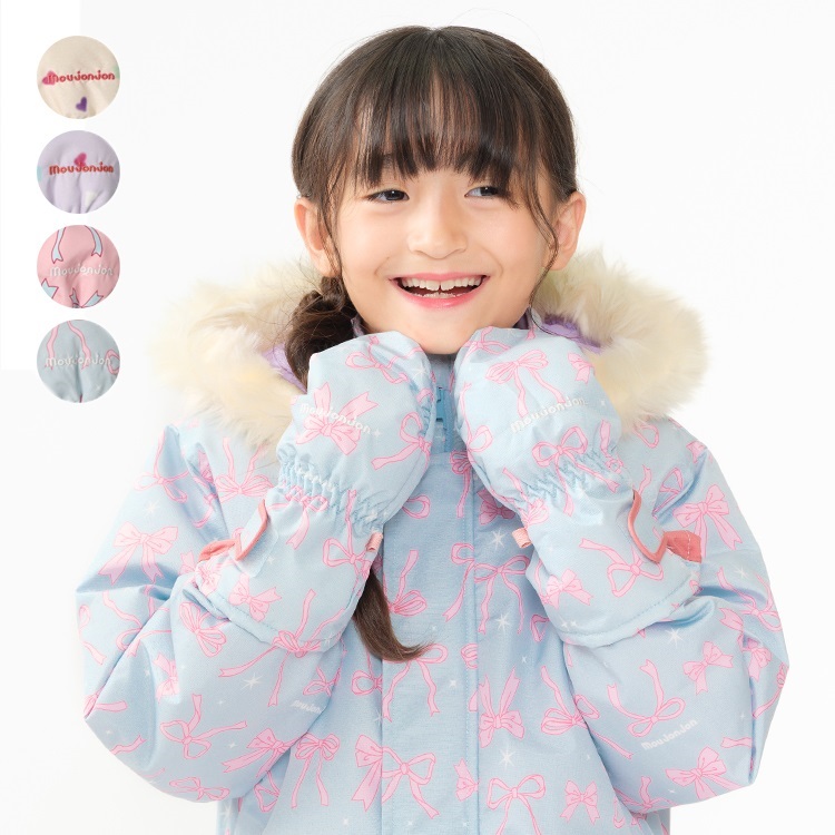 ハート・リボン総柄スノーグローブ