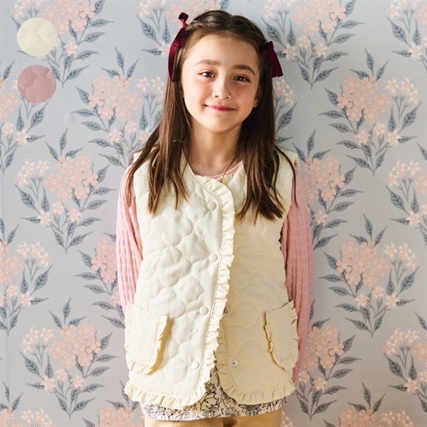 お花キルティングフリル付き中綿ベスト ベスト｜子供服