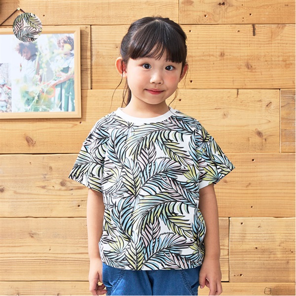 ボタニカルプリント半袖Tシャツ