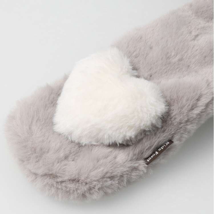 Fluffy heart faux fur muffler