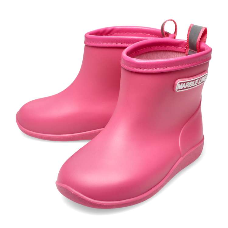 Plain rain shoes/boots