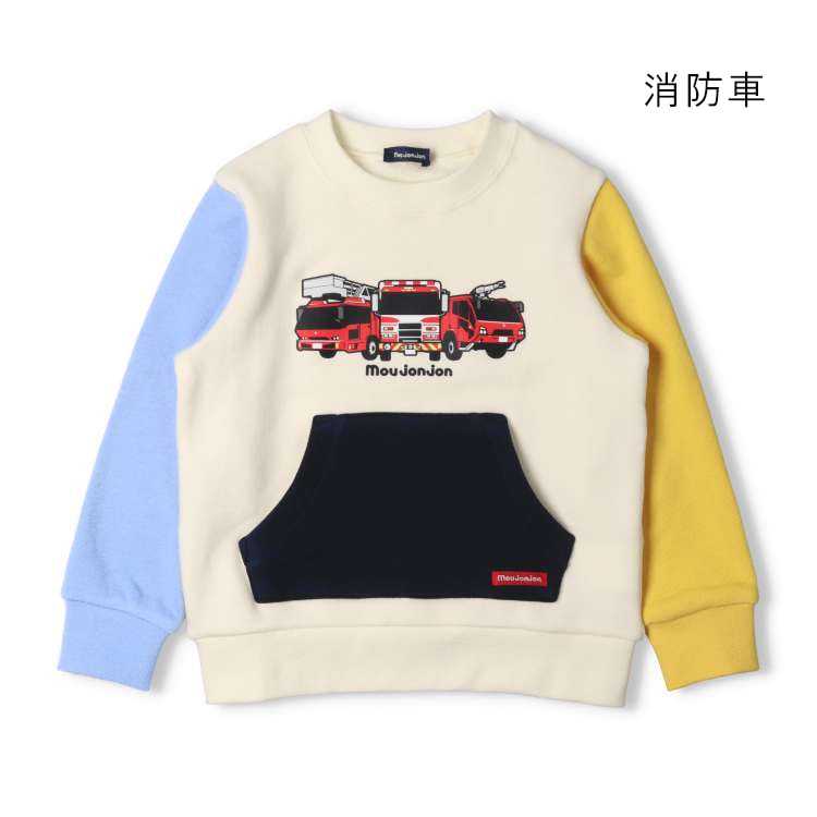 Soft and stretchy fleece sweatshirt with working car print