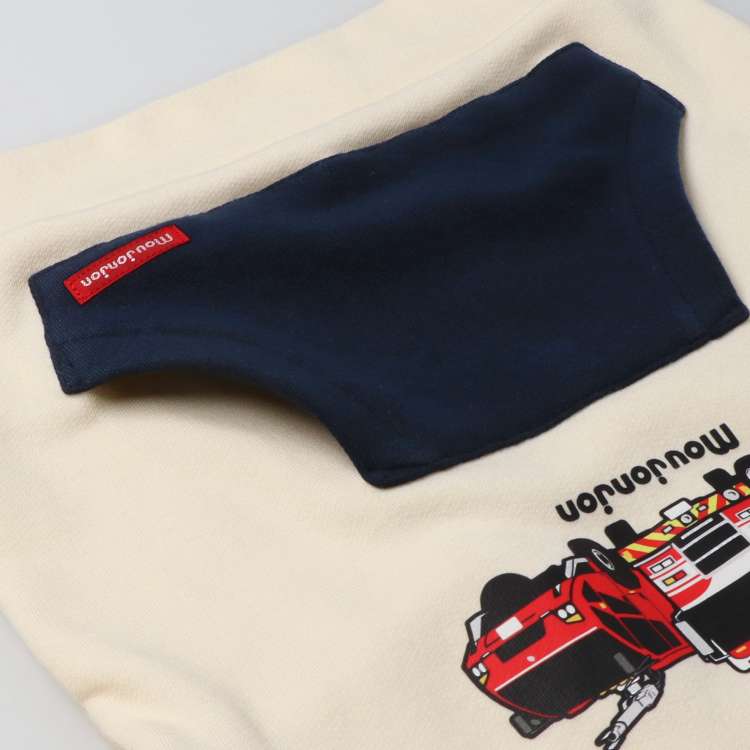 Soft and stretchy fleece sweatshirt with working car print