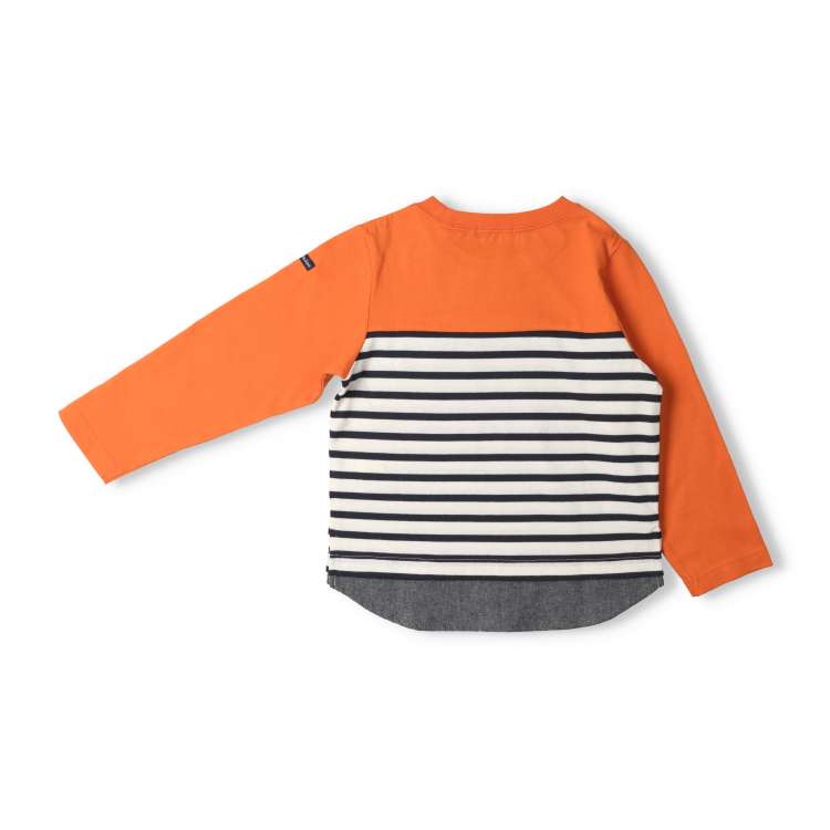 Layered long-sleeved T-shirt with striped pattern