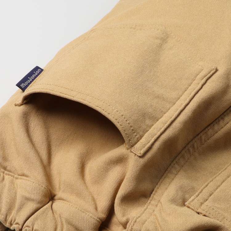 Stretchable twill straight pants