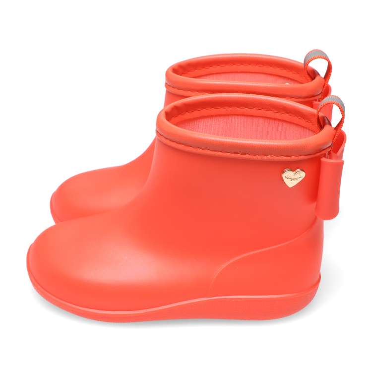 Plain rain shoes with back ribbon