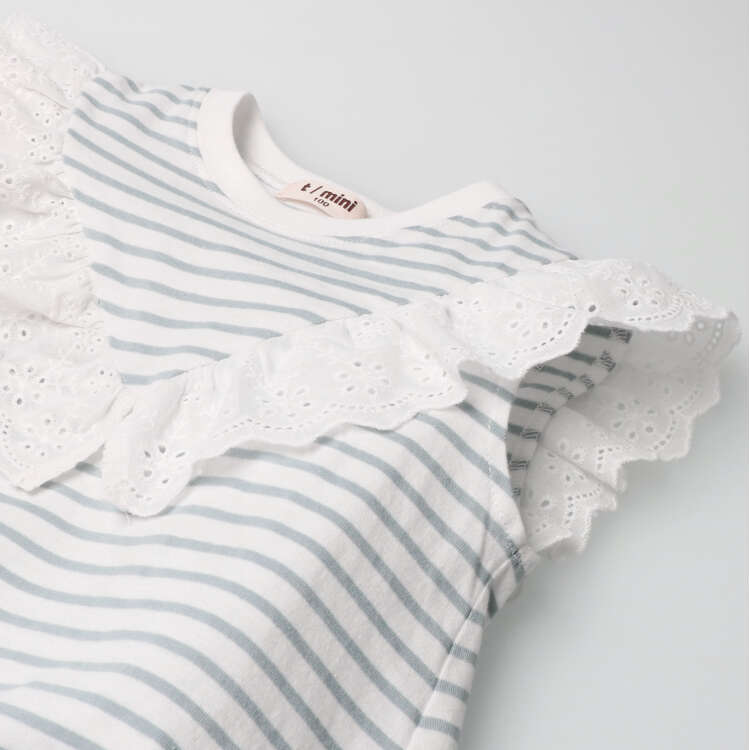[Online only] Short-sleeved striped T-shirt with lace