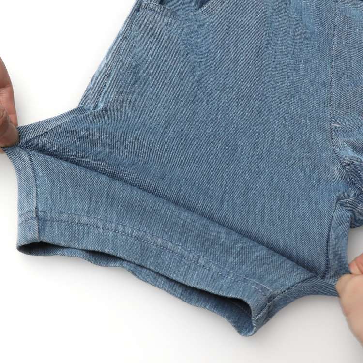 Flap-attached denim knit shorts