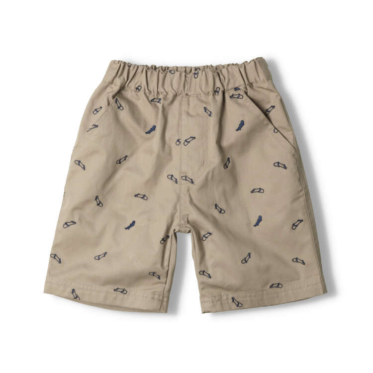 Embroidered half-length shorts