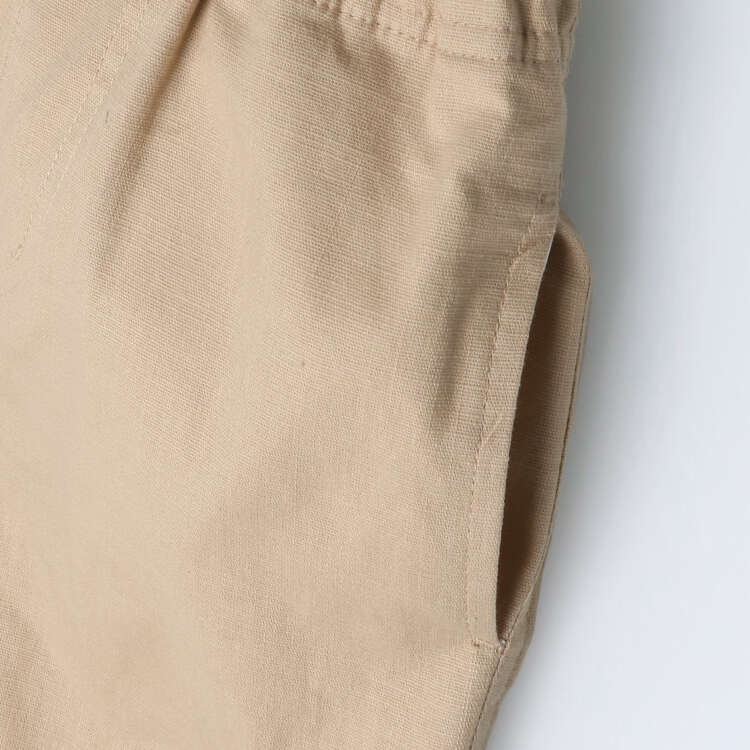 纯色 6/4 长度短裤