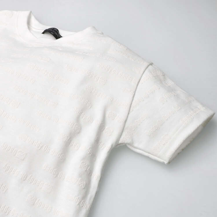 立体ロゴ総柄プリント半袖Tシャツ(140cm-160cm)