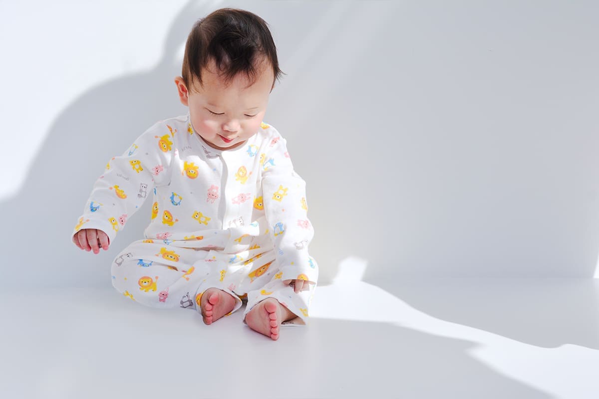 安心の日本製｜赤ちゃん60～80cmの肌着・コンビ肌着・オールなら｜kid´s zoo（キッズズー）参考モデル画像
